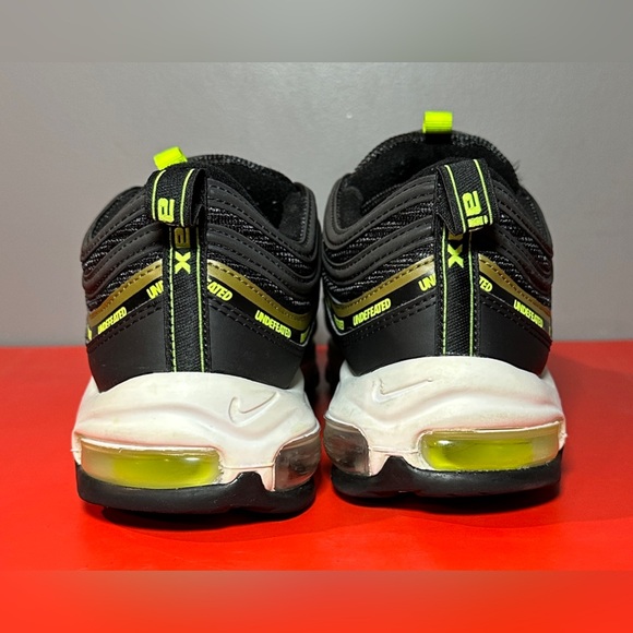 Size 10.5 - Nike Undefeated x Air Max 97 Black Volt - Picture 5 of 9